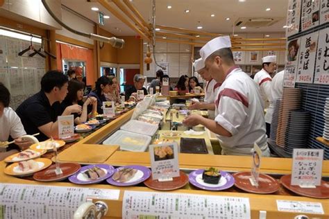 HYOTAN NO KAITENZUSHI, Tenjin - Restaurant Reviews, Photos & Phone ...