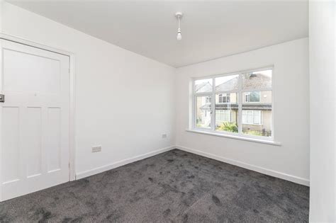 3 Bedroom Property For Sale In Nab Wood Rise Shipley West Yorkshire