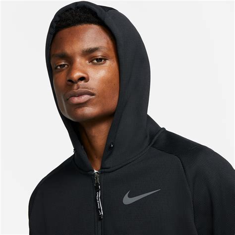 Veste survêtement Nike Pro Therma Fit noir sur Foot fr