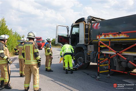 Technische Hilfe Thl Vu Lkw Bus Leer Ohne Eingeklemmte