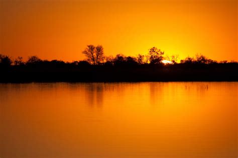 Free picture: Orange yellow sky at sunset with lakeside panorama