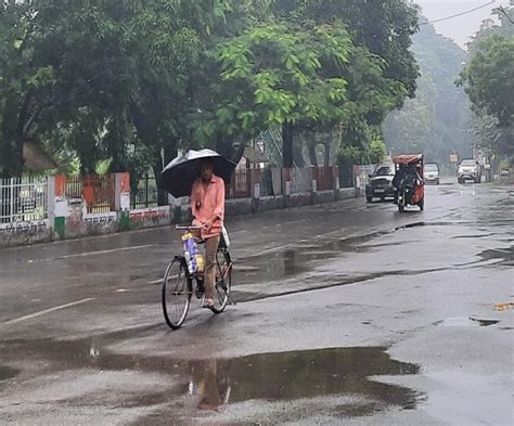 Meerut Weather Update मेरठ और आसपास झमाझम बारिश से मौसम हुआ सुहावना गर्मी से मिली राहत