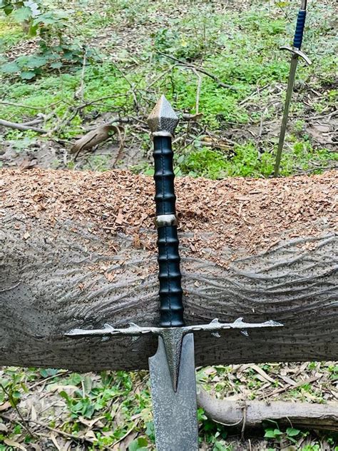 Hand-forged Nazgul Sword Custom Engraved LOTR King Aragorn Ranger Blade ...