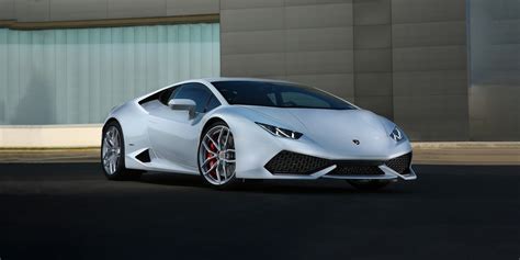 Lamborghini Huracan Review | carwow