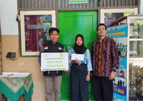 Ringankan Biaya Sekolah Izi Jateng Bantu Pelajar Duafa Smk Pelita