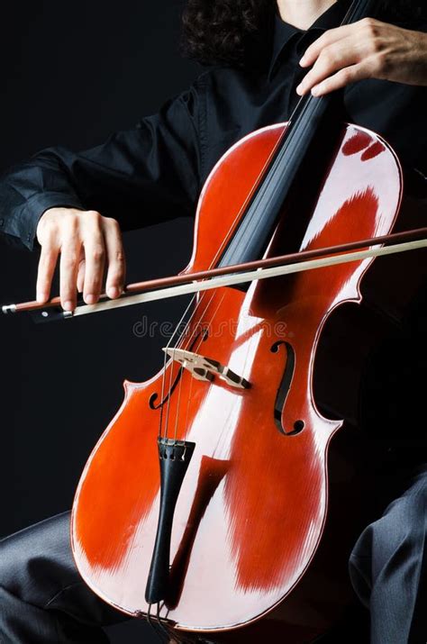 Mani Che Giocano Violoncello Immagine Stock Immagine Di Artistico