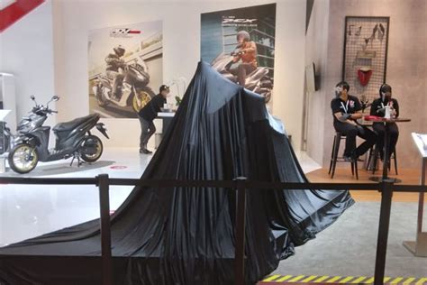 Foto Teka Teki Motor Baru Honda Di Giias