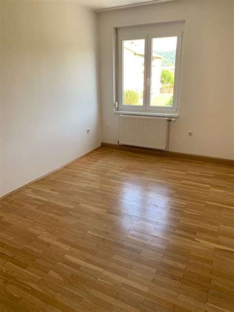 Bruck An Der Mur Gepflegte Zimmer Wohnung Mit Balkon Und Einbauk Che