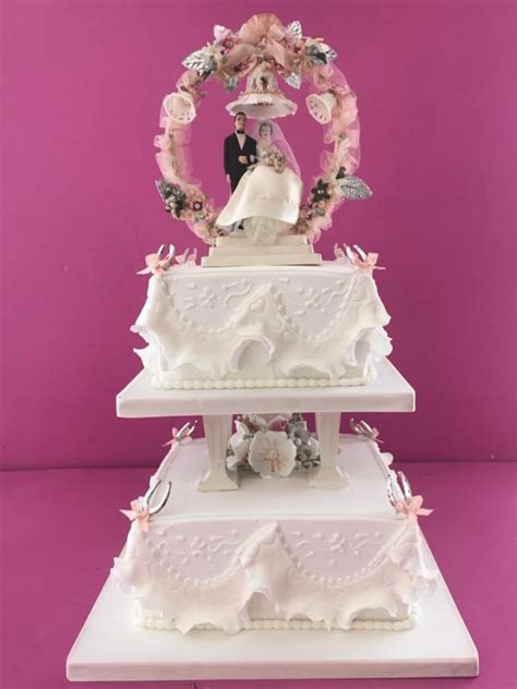 Trend Alert For Brides Vintage Wedding Cake Designs