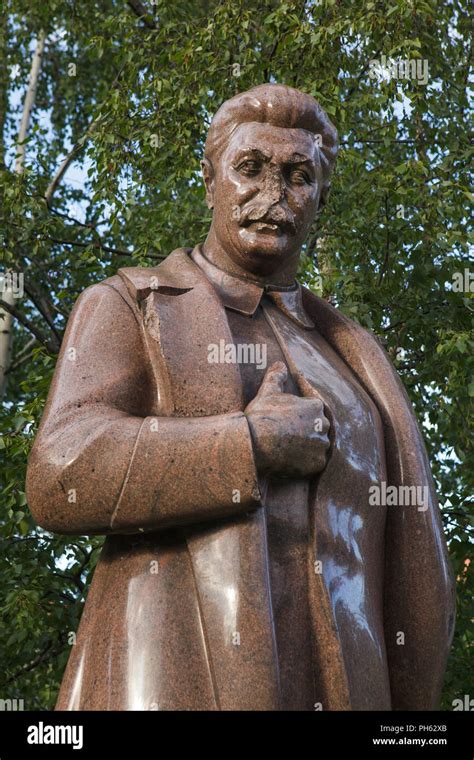 Statue Dictator High Resolution Stock Photography And Images Alamy