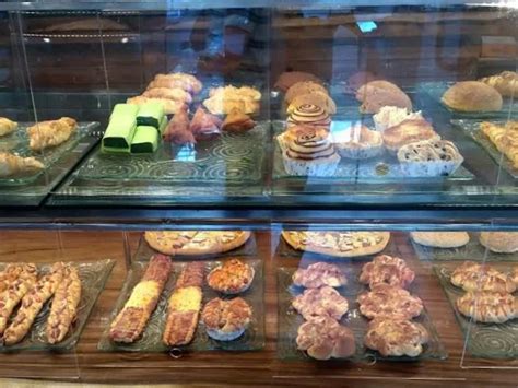 Daftar 21 toko kue di Denpasar