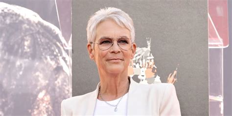 Jamie Lee Curtis Poses Naked In A Bathtub In Throwback Pic And Fans Are Losing It