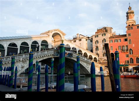 Venice Rialto Bridge Stock Photo - Alamy