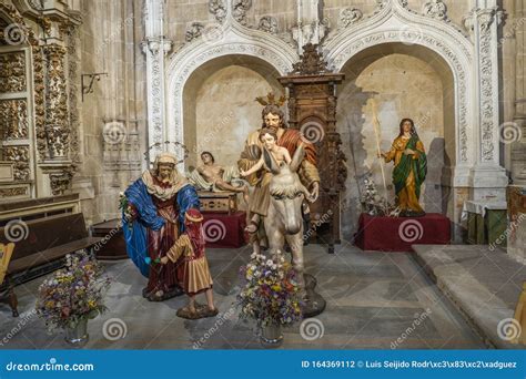 Capilla De La Virgen En La Cabeza De La Nueva Catedral De Salamanca España Fotografía Editorial