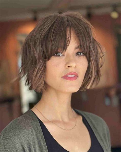 37 Remarkable Chin Length Bob With Bangs To Consider For Your Next Cut