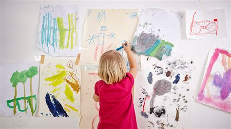 Creative Ways to Store and Display Kids' Artwork | Learn | NOTEWORTHY ...