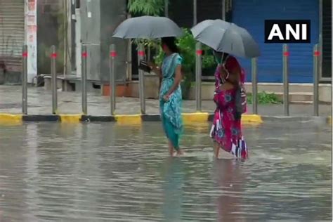 Delhi Weather Update Imd Predicts Moderate Rain Thundershowers On