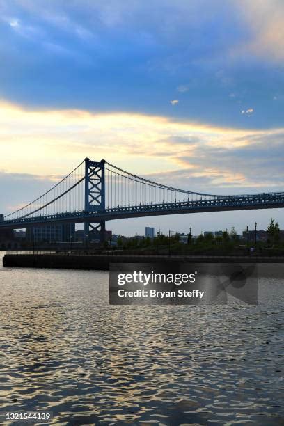 Camden Nj Skyline Photos and Premium High Res Pictures - Getty Images