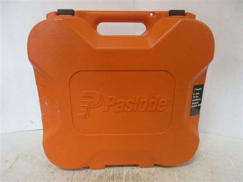 Paslode 16 Gauge Cordless Lithium Ion Angled Finish Nailer Battery