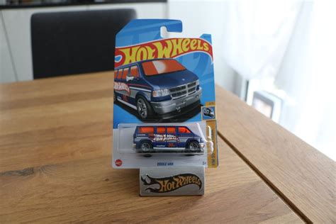 Hot Wheels Hw 55 Race Team 2023 Dodge Van 2 5 Long Card Acheter Sur