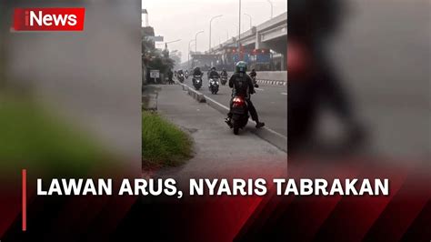 Nyaris Tabrakan Puluhan Pemotor Nekat Lawan Arus Di Kalimalang Youtube