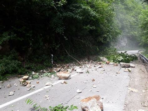 Macanovici net Odron otežava saobraćaj na dionici puta M 14 između