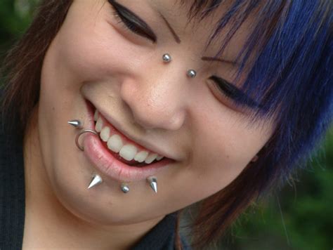 Piercing Labret Como Usar E Dicas De Modelos Para Apostar