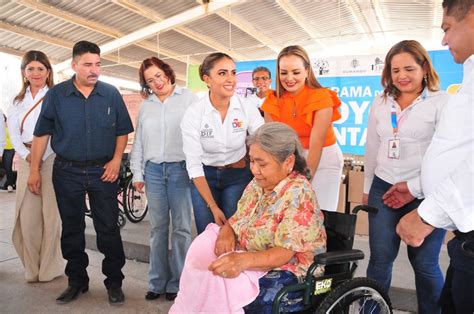 Entregan Presidentas Estatal Y Municipal Del Dif Apoyos Alimentarios