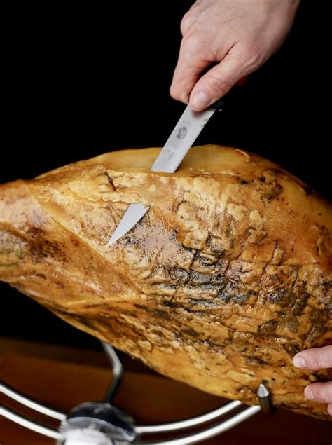 Jamon Iberico Cos Il Pata Negra Che Fa Costare La Pizza Di Briatore