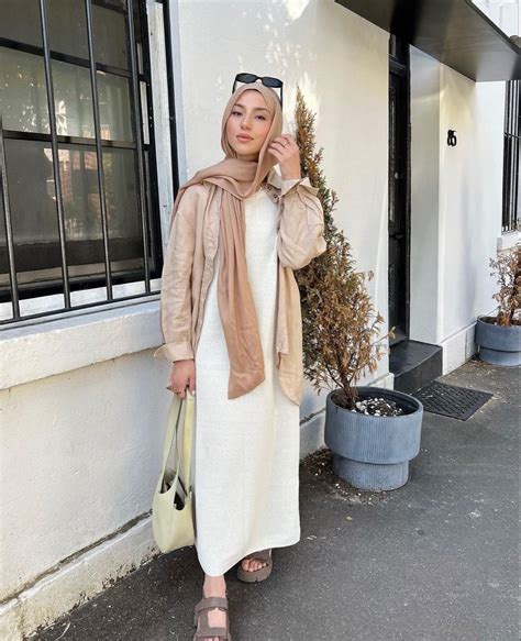 Pin By Zza Nab On Modest Fashion Stylish Outfits Casual Hijab