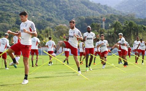 Elenco do Flamengo se reapresenta nesta quinta após vitória na Copa do