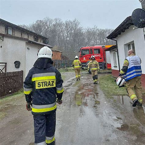 Powiat Kamieński ikamien pl Strażacy wezwani do otwarcia mieszkania