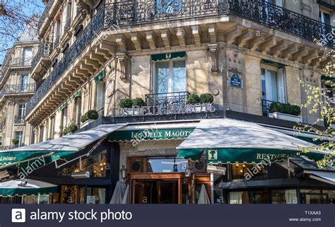 Paris French Bar Hi Res Stock Photography And Images Alamy