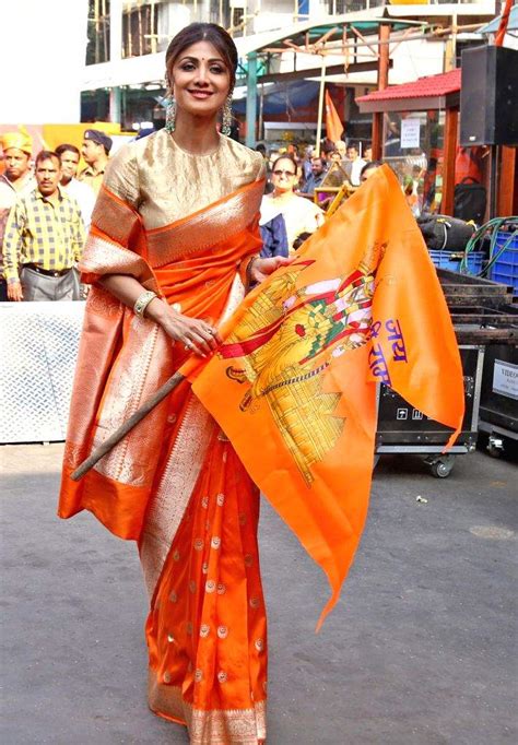 Actress Shilpa Shetty Visits Siddhivinayak Ganapati Temple On The