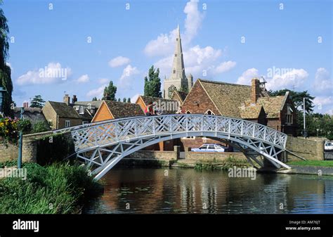 Godmanchester Cambridgeshire Chinese Bridge Stock Photo - Alamy