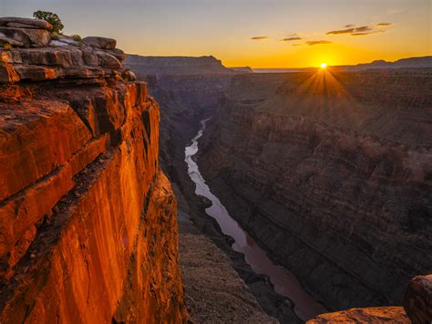 Sunrise Toroweap Tuweep Grand Canyon National Park Red Sandstone