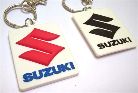 Brelok Suzuki Swift Logo Breloczek Do Kluczy Sx4 Gadżety odzieżowe