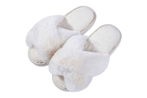 These Fuzzy Slippers Are on Sale at Amazon