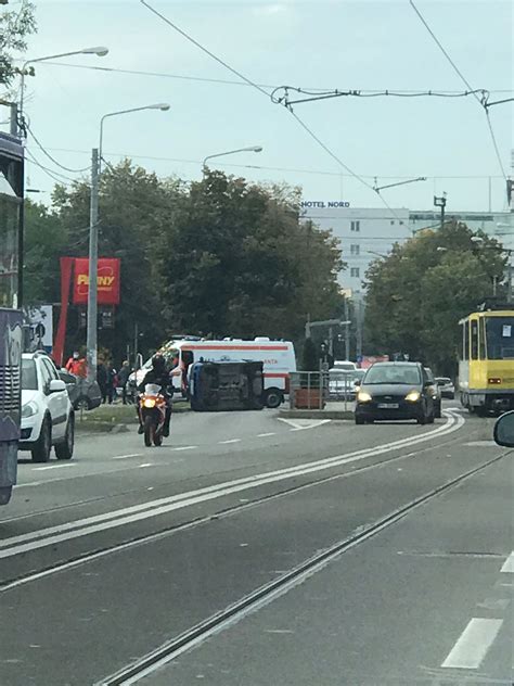 Accident Pe Oseaua Vestului Din Ploie Ti Unul Dintre Autoturisme S A