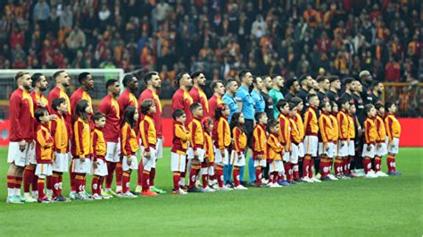 Galatasaray Fenerbah Enin Y Ll K Rekorunu K Rmaya Ko Uyor