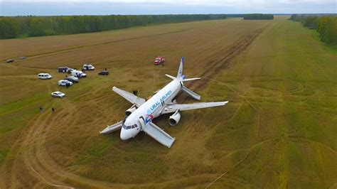 Airbus A320 da Ural Airlines que pousou em campo de trigo poderá