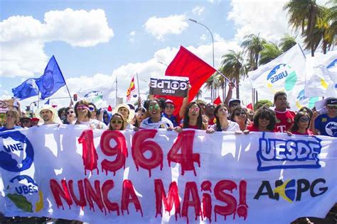 Fake News Sobre A Ditadura Militar Ubes Uni O Brasileira Dos