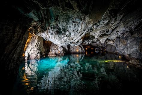 Lac Souterrain de St Léonard Martigny Tourismus Wallis Schweiz