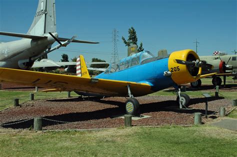 Vultee Bt 13 Valiant At The Castle Air Museum Vultee Bt 13 Flickr