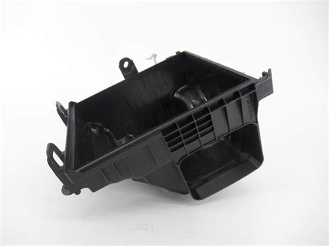 Genuine Oem Toyota F Lower Air Filter Housing Case Ebay