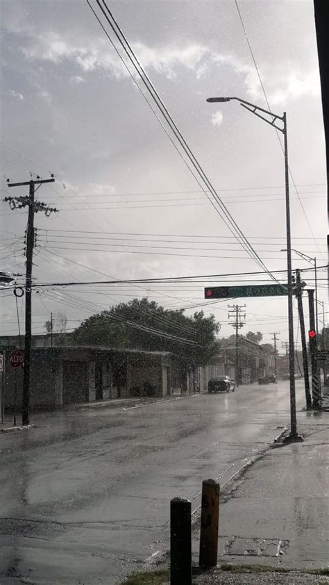 Sorprenden Vientos Fuertes Y Lluvia A Los Habitantes De Nuevo Laredo