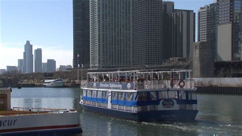 Boat tours return to Chicago River - ABC7 Chicago