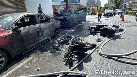 快訊／機車相撞冒火害300萬bmw燒成廢鐵 車主哀：才牽2個月 Ettoday社會新聞 Ettoday新聞雲