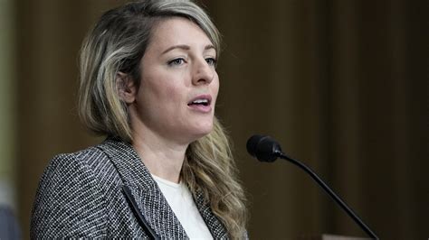 « On va accepter un nombre illimité de réfugiés », dit Mélanie Joly