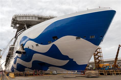 Fincantieri Launches First Lng Powered Ship For Princess Cruises Lng